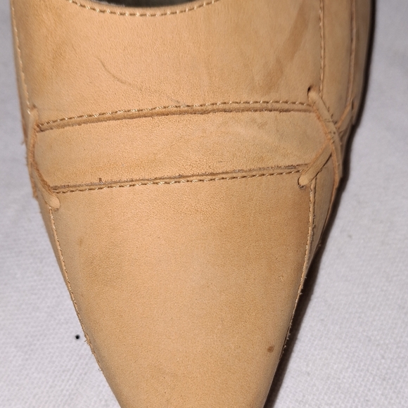 🍁Escada Camel Suede $115 - Picture 2 of 7